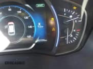 ✅ 2019 Hyundai Santa Fe SEL • VIN: 5NMS33AD7KH020056 • Lot: 43397434. Wystawiony na IAAI z przebiegiem 97 779 mil. Bezpłatny archiwum sprzedaży aukcyjnych z USA i szczegółowy raport historii pojazdu na DreamBid. Zdjęcie 15.