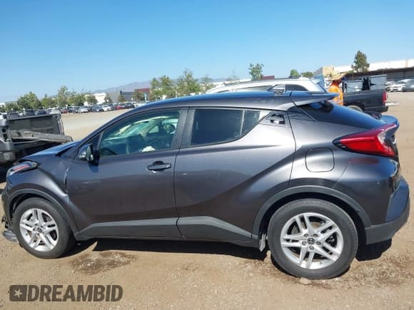 ✅ 2021 Toyota C-HR LE • VIN: JTNKHMBX4M1102948 • Лот: 42540173. Опубликован ранее на IAAI с пробегом 134 683 миль. Бесплатный доступ к архиву аукционных продаж из США и подробный отчёт об истории автомобиля на DreamBid. Изображение 14.