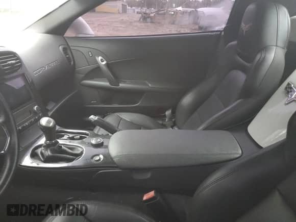 2013 Chevrolet Corvette 427 1SB with VIN 1G1YY3DEXD5702279, listed as a Copart auction lot 79098424 with Not provided miles and Non repairable. Bid and sale history available at DreamBid. Image 7.