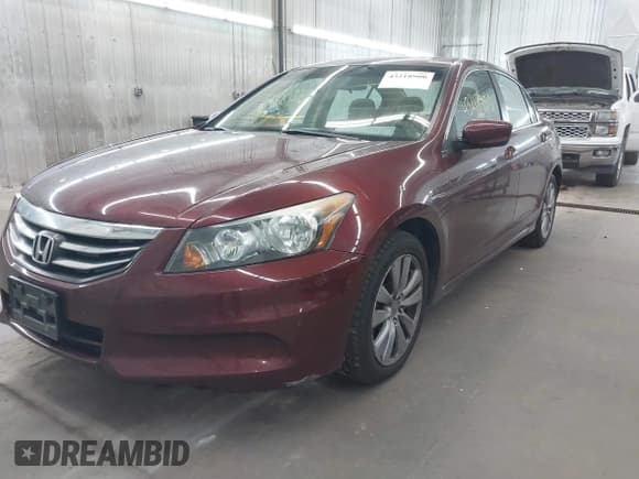 ✅ 2011 Honda Accord EX • VIN: 1HGCP2F75BA056720 • Lot: 43218900. Wystawiony na IAAI z przebiegiem 126 787 mil. Bezpłatny archiwum sprzedaży aukcyjnych z USA i szczegółowy raport historii pojazdu na DreamBid. Zdjęcie 2.