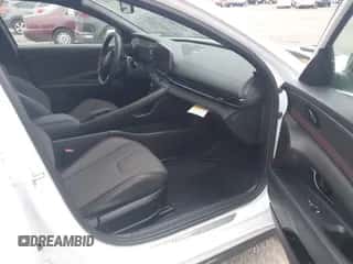 2025 Hyundai Elantra N Line with VIN KMHLR4DFXSU857202, listed as a IAAI auction lot 43352566 with 1,890 mi miles and . Bid and sale history available at DreamBid. Image 5.