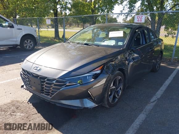 ✅ 2022 Hyundai Elantra Limited • VIN: 5NPLP4AG8NH073512 • Лот: 43352562. Опубликован ранее на IAAI с пробегом 90 696 миль. Бесплатный доступ к архиву аукционных продаж из США и подробный отчёт об истории автомобиля на DreamBid. Изображение 2.