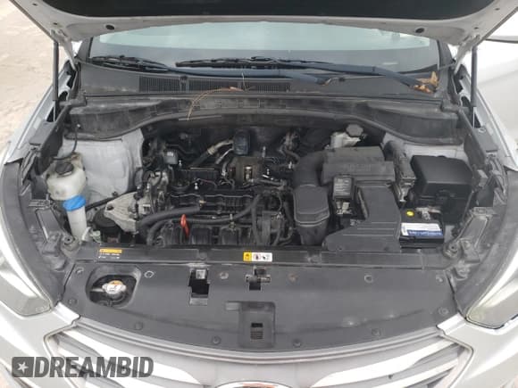 ✅ 2017 Hyundai Santa Fe 2.4L • VIN: 5XYZT3LB5HG437527 • Лот: 51944894. Опубликован ранее на Copart с пробегом 111 221 миль. Бесплатный доступ к архиву аукционных продаж из США и подробный отчёт об истории автомобиля на DreamBid. Изображение 12.