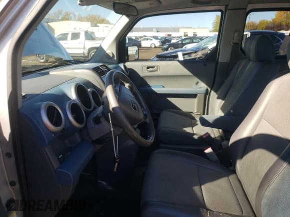 ✅ 2006 Honda Element EX-P • VIN: 5J6YH28716L007064 • Лот: 89611785. Опубликован ранее на Copart с пробегом 178 972 миль. Бесплатный доступ к архиву аукционных продаж из США и подробный отчёт об истории автомобиля на DreamBid. Изображение 7.