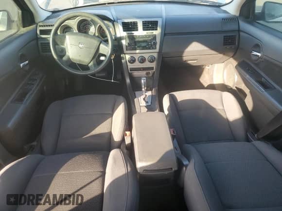 ✅ 2010 Dodge Avenger SXT • VIN: 1B3CC4FB3AN139601 • Lot: 82698495. Listed on Copart with 185,476 mi. Free auction sales archive from the USA and detailed vehicle history report at DreamBid. Image 8.