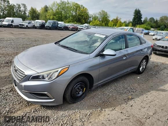 ✅ 2016 Hyundai Sonata SE • VIN: 5NPE24AF6GH283284 • Лот: 80136435. Опубликован ранее на Copart с пробегом 92 523 миль. Бесплатный доступ к архиву аукционных продаж из США и подробный отчёт об истории автомобиля на DreamBid. Изображение 1.