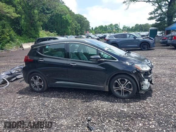 ✅ 2021 Chevrolet Bolt EV Premier • VIN: 1G1FZ6S02M4100432 • Lot: 42633578. Listed on IAAI with 231,754 mi. Free auction sales archive from the USA and detailed vehicle history report at DreamBid. Image 13.