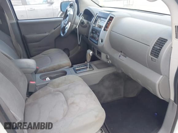 ✅ 2019 Nissan Frontier SV • VIN: 1N6AD0ER2KN879116 • Lot: 43570482. Listed on IAAI with 135,666 mi. Free auction sales archive from the USA and detailed vehicle history report at DreamBid. Image 5.