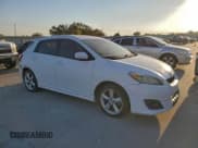 ✅ 2009 Toyota Matrix S • VIN: 2T1KE40E69C013108 • Лот: 92068895. Опубликован ранее на Copart с пробегом 597 426 миль. Бесплатный доступ к архиву аукционных продаж из США и подробный отчёт об истории автомобиля на DreamBid. Изображение 4.