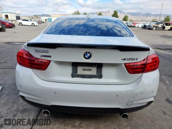 ✅ 2014 BMW 4 Series 435i xDrive • VIN: WBA3R5C59EK189084 • Лот: 86724655. Опубликован ранее на Copart с пробегом 140 789 миль. Бесплатный доступ к архиву аукционных продаж из США и подробный отчёт об истории автомобиля на DreamBid. Изображение 6.