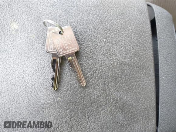 ✅ 1991 Cadillac Brougham • VIN: 1G6DW547XMR708197 • Лот: 42112042. Опубликован ранее на IAAI с пробегом Не указан. Бесплатный доступ к архиву аукционных продаж из США и подробный отчёт об истории автомобиля на DreamBid. Изображение 11.