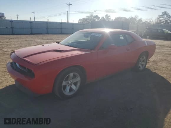 ✅ 2014 Dodge Challenger SXT • VIN: 2C3CDYAG6EH277139 • Lot: 84790204. Wystawiony na Copart z przebiegiem 266 549 mil. Bezpłatny archiwum sprzedaży aukcyjnych z USA i szczegółowy raport historii pojazdu na DreamBid. Zdjęcie 1.