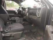 ✅ 2019 Chevrolet Silverado 1500 RST • VIN: 1GCRYEED4KZ366647 • Lot: 42381480. Wystawiony na IAAI z przebiegiem 66 245 mil. Bezpłatny archiwum sprzedaży aukcyjnych z USA i szczegółowy raport historii pojazdu na DreamBid. Zdjęcie 5.