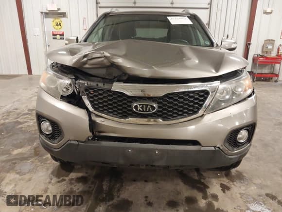 ✅ 2011 Kia Sorento EX • VIN: 5XYKUDA22BG089913 • Lot: 43334962. Listed on IAAI with 91,517 mi. Free auction sales archive from the USA and detailed vehicle history report at DreamBid. Image 6.