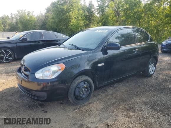 ✅ 2010 Hyundai Accent L • VIN: KMHCN3BC1AU167321 • Лот: 62767055. Опубликован ранее на Copart с пробегом 244 002 миль. Бесплатный доступ к архиву аукционных продаж из США и подробный отчёт об истории автомобиля на DreamBid. Изображение 1.