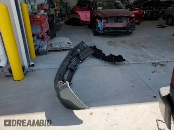 ✅ 2009 Chevrolet Silverado 1500 • VIN: 3GCEK23YX9G110432 • Лот: 68472665. Опубликован ранее на Copart с пробегом 241 127 миль. Бесплатный доступ к архиву аукционных продаж из США и подробный отчёт об истории автомобиля на DreamBid. Изображение 12.