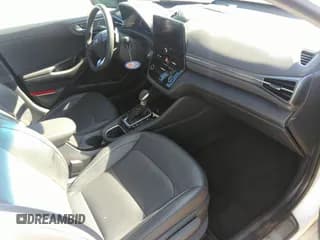 ✅ 2020 Hyundai Ioniq Limited • VIN: KMHCX5LD3LU241239 • Lot: 41628238. Wystawiony na IAAI z przebiegiem 30 662 mil. Bezpłatny archiwum sprzedaży aukcyjnych z USA i szczegółowy raport historii pojazdu na DreamBid. Zdjęcie 5.