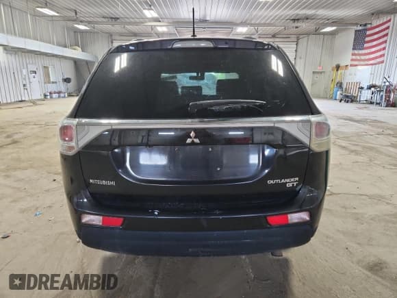 ✅ 2014 Mitsubishi Outlander GT • VIN: JA4JZ4AX5EZ004572 • Lot: 90125325. Listed on Copart with 204,650 mi. Free auction sales archive from the USA and detailed vehicle history report at DreamBid. Image 6.