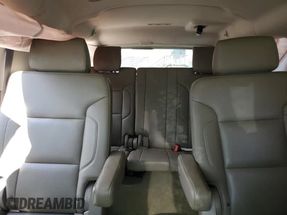 ✅ 2017 Chevrolet Suburban LT • VIN: 1GNSCHKC3HR408335 • Lot: 69650974. Wystawiony na Copart z przebiegiem 110 024 mil. Bezpłatny archiwum sprzedaży aukcyjnych z USA i szczegółowy raport historii pojazdu na DreamBid. Zdjęcie 10.