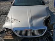 ✅ 2008 Lincoln Town Car Limited • VIN: 2LNHM82WX8X658778 • Lot: 81089305. Wystawiony na Copart z przebiegiem 176 978 mil. Bezpłatny archiwum sprzedaży aukcyjnych z USA i szczegółowy raport historii pojazdu na DreamBid. Zdjęcie 11.