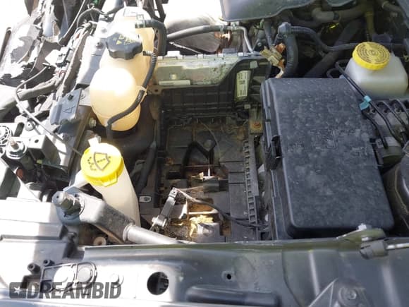 ✅ 2019 Jeep Cherokee Latitude Plus • VIN: 1C4PJLLB0KD458076 • Lot: 43074356. Wystawiony na IAAI z przebiegiem 97 587 mil. Bezpłatny archiwum sprzedaży aukcyjnych z USA i szczegółowy raport historii pojazdu na DreamBid. Zdjęcie 17.