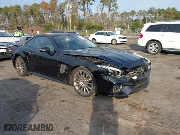 ✅ 2017 Mercedes-Benz SL 450 • VIN: WDDJK6GA1HF046760 • Lot: 43766555. Wystawiony na IAAI z przebiegiem 104 254 mil. Bezpłatny archiwum sprzedaży aukcyjnych z USA i szczegółowy raport historii pojazdu na DreamBid. Zdjęcie 1.