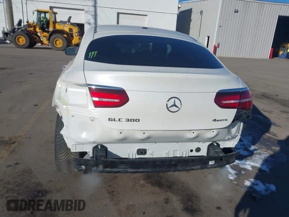 ✅ 2017 Mercedes-Benz GLC 300 • VIN: WDC0J4KB5HF239291 • Лот: 41364943. Опубликован ранее на IAAI с пробегом 91 330 миль. Бесплатный доступ к архиву аукционных продаж из США и подробный отчёт об истории автомобиля на DreamBid. Изображение 16.