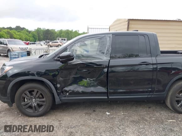 ✅ 2019 Honda Ridgeline Sport • VIN: 5FPYK2F10KB008474 • Lot: 42144225. Listed on IAAI with 101,274 mi. Free auction sales archive from the USA and detailed vehicle history report at DreamBid. Image 6.