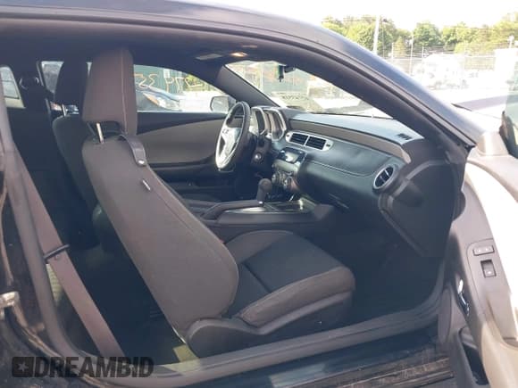 ✅ 2015 Chevrolet Camaro LS • VIN: 2G1FB1E36F9187345 • Лот: 42743518. Опубликован ранее на IAAI с пробегом 111 648 миль. Бесплатный доступ к архиву аукционных продаж из США и подробный отчёт об истории автомобиля на DreamBid. Изображение 5.