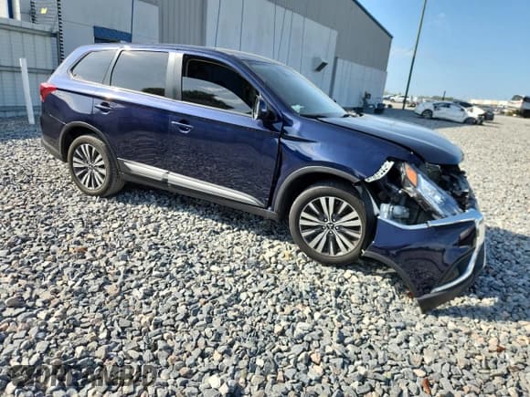 ✅ 2020 Mitsubishi Outlander SE • VIN: JA4AD3A36LZ046025 • Лот: 90549935. Опубликован ранее на Copart с пробегом 62 706 миль. Бесплатный доступ к архиву аукционных продаж из США и подробный отчёт об истории автомобиля на DreamBid. Изображение 4.