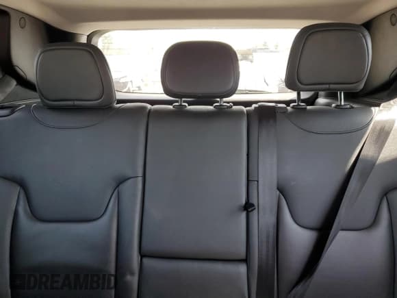 ✅ 2019 Jeep Renegade Limited • VIN: ZACNJBD12KPJ85759 • Lot: 66653705. Wystawiony na Copart z przebiegiem 70 863 mil. Bezpłatny archiwum sprzedaży aukcyjnych z USA i szczegółowy raport historii pojazdu na DreamBid. Zdjęcie 10.