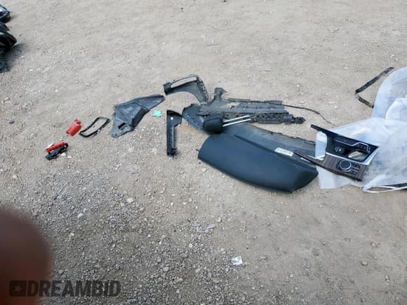 ✅ 2019 BMW 5 Series 540i • VIN: WBAJE5C5XKWW12195 • Лот: 85494205. Опубликован ранее на Copart с пробегом 131 043 миль. Бесплатный доступ к архиву аукционных продаж из США и подробный отчёт об истории автомобиля на DreamBid. Изображение 12.