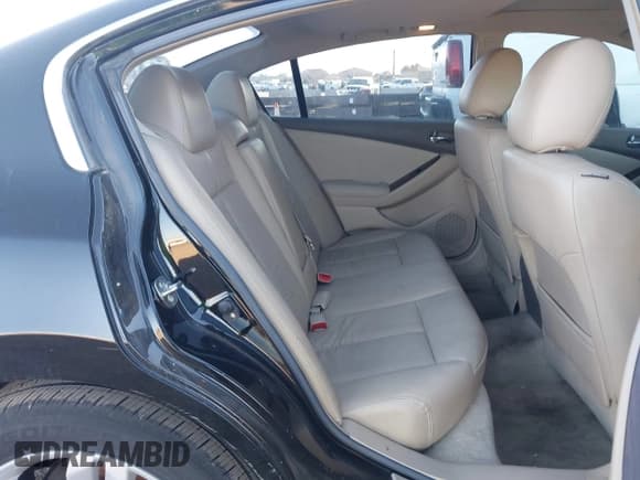 ✅ 2011 Nissan Altima SR • VIN: 1N4BL2AP1BN433393 • Lot: 43408660. Wystawiony na IAAI z przebiegiem 91 561 mil. Bezpłatny archiwum sprzedaży aukcyjnych z USA i szczegółowy raport historii pojazdu na DreamBid. Zdjęcie 8.