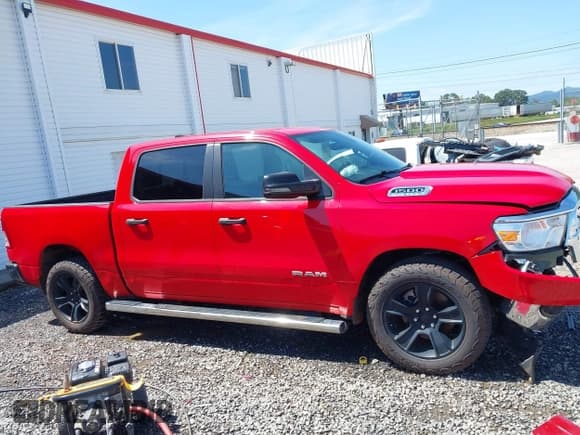 ✅ 2023 Ram 1500 Lone Star • VIN: 1C6RREFTXPN559605 • Lot: 43168474. Listed on IAAI with 44,763 mi. Free auction sales archive from the USA and detailed vehicle history report at DreamBid. Image 13.