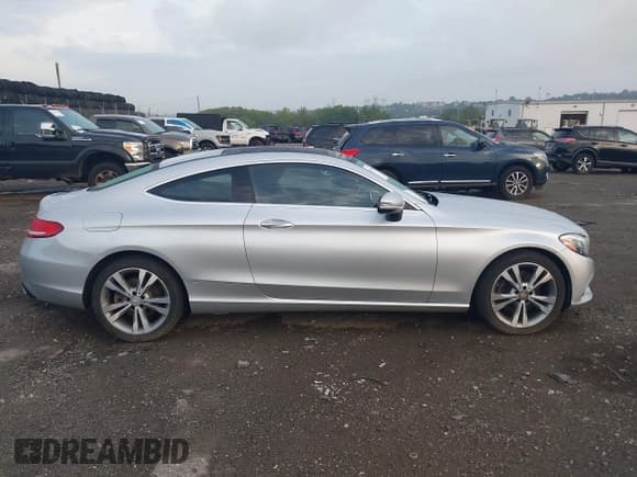 ✅ 2017 Mercedes-Benz C 300 • VIN: WDDWJ4KB8HF378644 • Lot: 42994647. Listed on IAAI with Not provided. Free auction sales archive from the USA and detailed vehicle history report at DreamBid. Image 13.