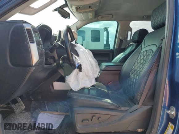 ✅ 2016 Chevrolet Silverado 2500HD LTZ • VIN: 1GC1KWE8XGF118547 • Лот: 82469365. Опубликован ранее на Copart с пробегом 165 040 миль. Бесплатный доступ к архиву аукционных продаж из США и подробный отчёт об истории автомобиля на DreamBid. Изображение 7.