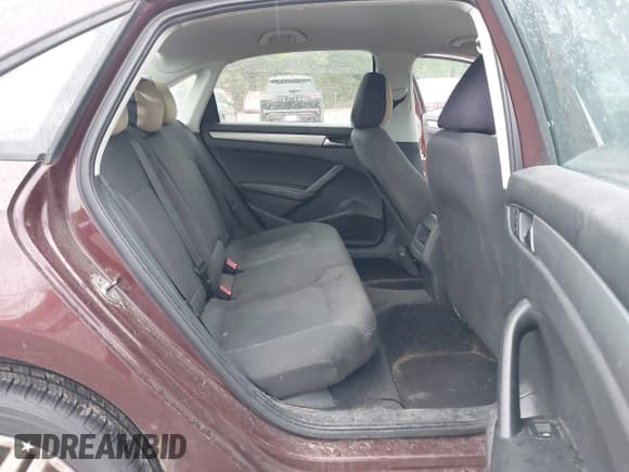 ✅ 2013 Volkswagen Passat S • VIN: 1VWAP7A34DC065484 • Lot: 42321583. Listed on IAAI with 285,295 mi. Free auction sales archive from the USA and detailed vehicle history report at DreamBid. Image 8.