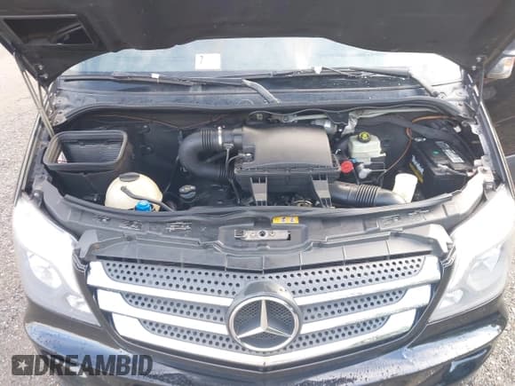 ✅ 2014 Mercedes-Benz Sprinter Cargo • VIN: WD3PE8CCXE5851991 • Lot: 42263362. Listed on IAAI with 123,333 mi. Free auction sales archive from the USA and detailed vehicle history report at DreamBid. Image 10.