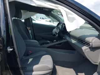 2022 Hyundai Elantra SEL с VIN 5NPLM4AG3NH057968, выставлен на аукционе IAAI как лот 43250928 с пробегом 107 023 миль миль и . История ставок и продаж доступна на DreamBid. Изображение 5.