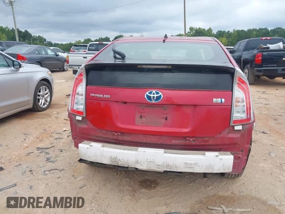 ✅ 2015 Toyota Prius Four • VIN: JTDKN3DU2F0457202 • Lot: 43054659. Listed on IAAI with 366,275 mi. Free auction sales archive from the USA and detailed vehicle history report at DreamBid. Image 16.