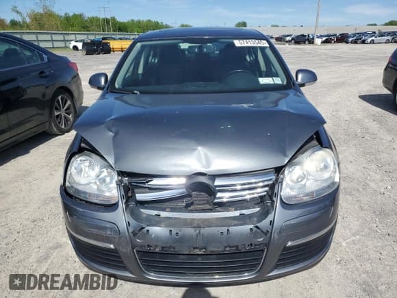 ✅ 2010 Volkswagen Jetta SE • VIN: 3VWRZ7AJXAM141876 • Lot: 57413545. Wystawiony na Copart z przebiegiem 113 797 mil. Bezpłatny archiwum sprzedaży aukcyjnych z USA i szczegółowy raport historii pojazdu na DreamBid. Zdjęcie 5.