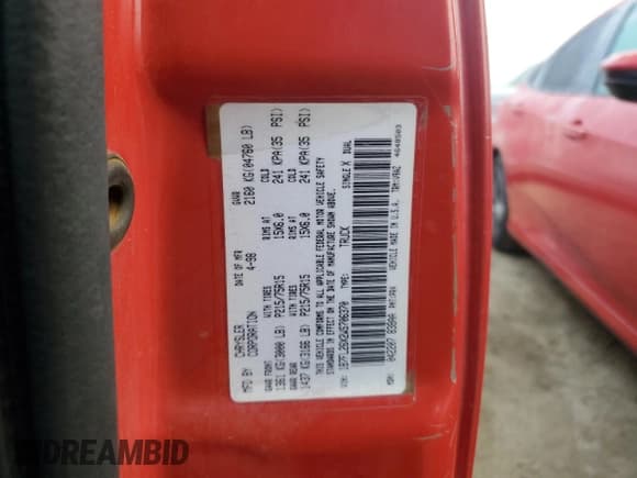 ✅ 1998 Dodge Dakota SLT • VIN: 1B7FL26X2WS706370 • Lot: 42569895. Wystawiony na Copart z przebiegiem 212 982 mil. Bezpłatny archiwum sprzedaży aukcyjnych z USA i szczegółowy raport historii pojazdu na DreamBid. Zdjęcie 14.