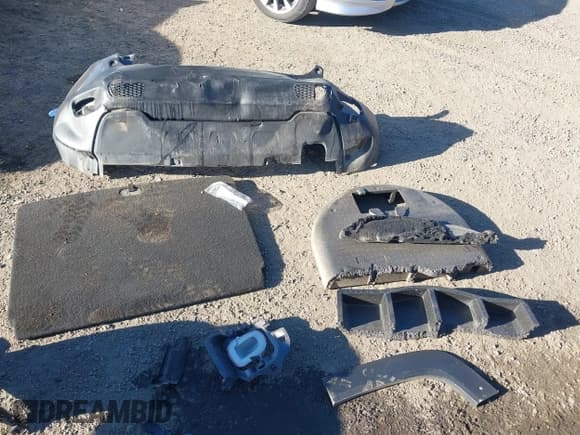 ✅ 2017 Jeep Renegade Sport • VIN: ZACCJBAB6HPG02915 • Лот: 43366909. Опубликован ранее на IAAI с пробегом 78 311 миль. Бесплатный доступ к архиву аукционных продаж из США и подробный отчёт об истории автомобиля на DreamBid. Изображение 12.