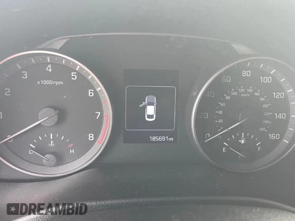 ✅ 2018 Hyundai Elantra SEL • VIN: 5NPD84LF3JH396043 • Lot: 91777815. Wystawiony na Copart z przebiegiem 185 691 mil. Bezpłatny archiwum sprzedaży aukcyjnych z USA i szczegółowy raport historii pojazdu na DreamBid. Zdjęcie 9.