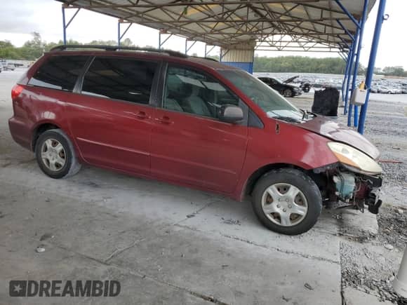 2009 Toyota Sienna LE z VIN 5TDZK23C89S262510, wystawiony jako Copart lot #83770425 z przebiegiem 306 876 mil mil oraz Szkoda całkowita • Salvage title. Historia ofert i sprzedaży dostępna na DreamBid. Obrazek 4.