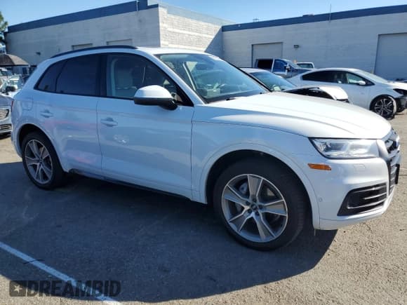 ✅ 2019 Audi Q5 Prestige • VIN: WA1CNAFY8K2112578 • Lot: 86162765. Listed on Copart with 117,835 mi. Free auction sales archive from the USA and detailed vehicle history report at DreamBid. Image 4.