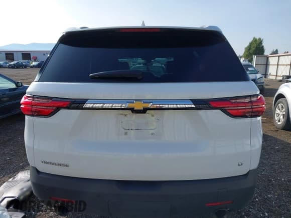 ✅ 2022 Chevrolet Traverse LT • VIN: 1GNERHKW1NJ126565 • Лот: 43231859. Опубликован ранее на IAAI с пробегом 55 091 миль. Бесплатный доступ к архиву аукционных продаж из США и подробный отчёт об истории автомобиля на DreamBid. Изображение 16.