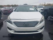 ✅ 2016 Hyundai Sonata Sport • VIN: 5NPE34AF8GH332675 • Lot: 43559315. Listed on IAAI with 98,493 mi. Free auction sales archive from the USA and detailed vehicle history report at DreamBid. Image 12.