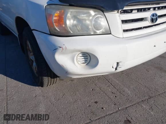 2004 Toyota Highlander с VIN JTEGD21A840101326, выставлен на аукционе IAAI как лот 43613525 с пробегом 160 718 миль миль и . История ставок и продаж доступна на DreamBid. Изображение 6.