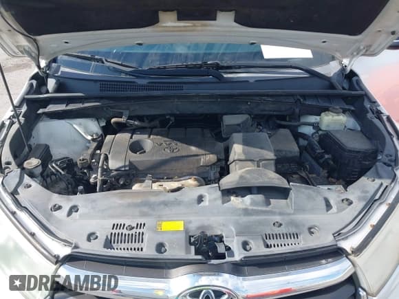 ✅ 2015 Toyota Highlander LE • VIN: 5TDZARFHXFS010899 • Lot: 43803311. Listed on IAAI with 147,646 mi. Free auction sales archive from the USA and detailed vehicle history report at DreamBid. Image 10.